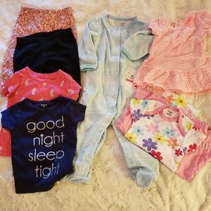 Bundle of 8 baby girl clothes